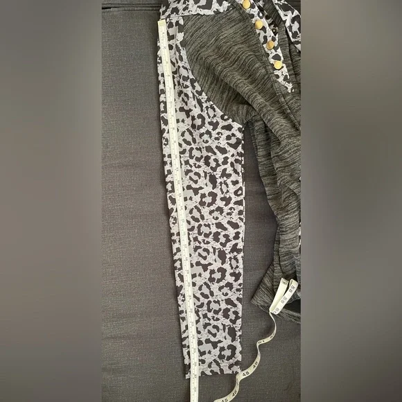 Leopard Black & Gray‎ Hoodie - Picture 6 of 7